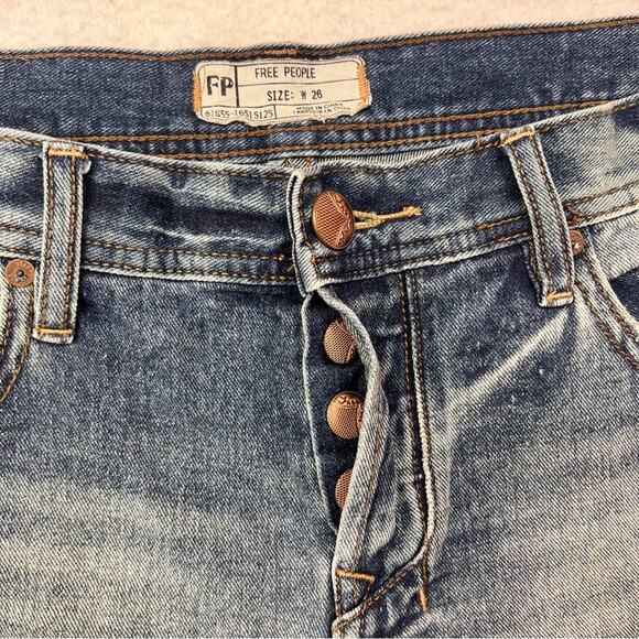 Free People Shorts Womens 26 Denim Cutoff Button Fly Summer Beach Vacation - Picture 6 of 14